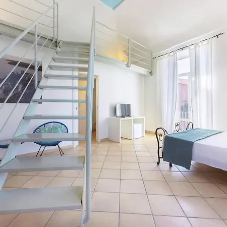Palazzo Attila - Gioia Bed & Breakfast *