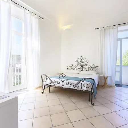 Palazzo Attila - Gioia Bed & Breakfast *