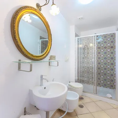 Palazzo Attila - Gioia Bed & Breakfast *